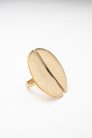 Nusu Mwezi Smooth Brass Ring lamucollection
