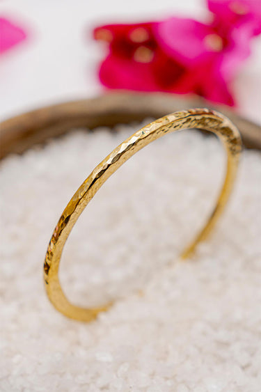 Mduara Brass Hammered Bangle lamucollection