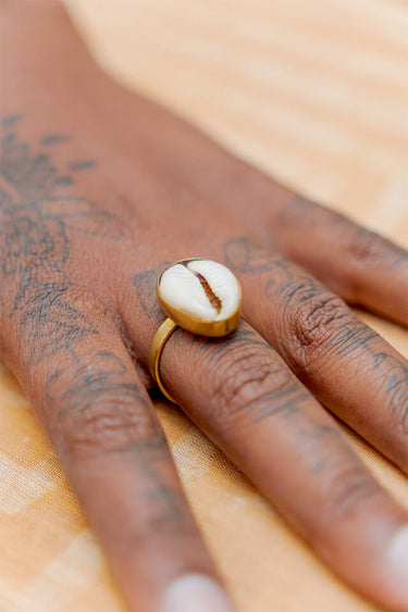 Shela Brass Ring lamucollection